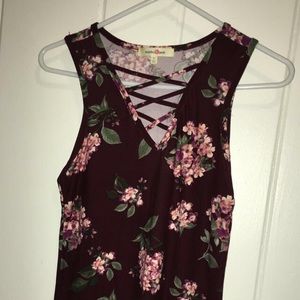 Tight-fitted tank top